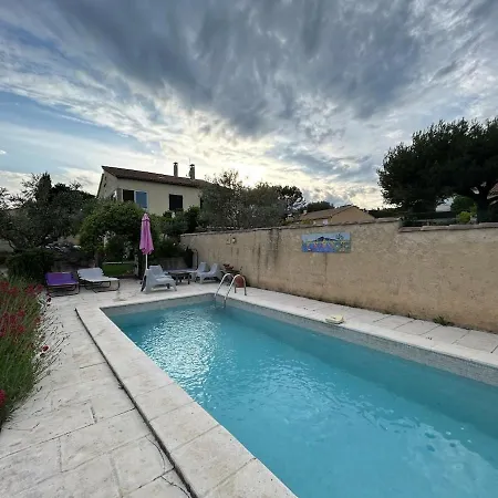 Modern With Private Pool Saint-Geniès-de-Comolas