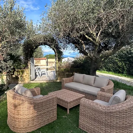 Modern With Private Pool * Saint-Genies-de-Comolas