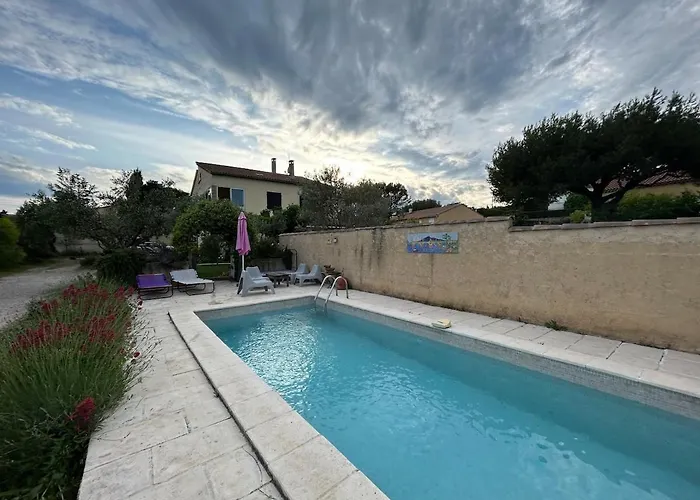 Modern With Private Pool Saint-Genies-de-Comolas